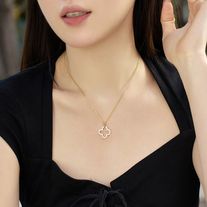 [Amore Jewelry]Four-Leaf Clover Hollow Design Exquisite Necklace