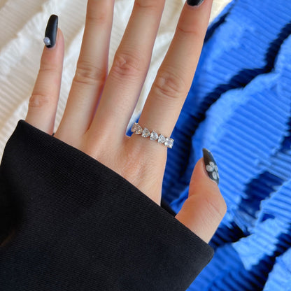 [Amore Jewelry]0.25 Carat Radiant Romance Heart Cut Lover Ring