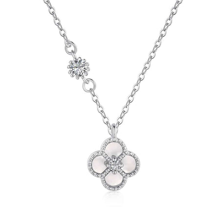 [Amore Jewelry]Delicate Flower Shape Necklace