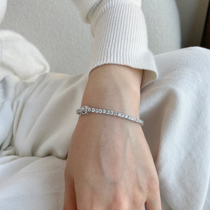 [Amore Jewelry]Dainty Charming Round Cut Tennis Bracelet