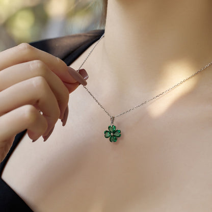 [Amore Jewelry]Heart-Shaped Four-Leaf Clover Bead Necklace
