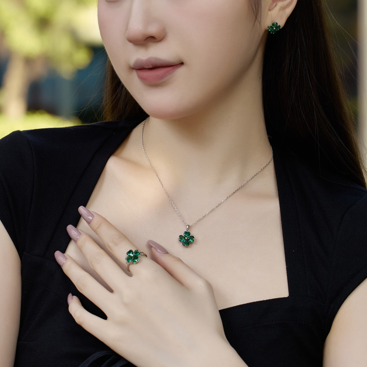 [Amore Jewelry]Heart-Shaped Four-Leaf Clover Bead Necklace