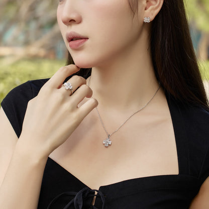 [Amore Jewelry]Heart-Shaped Four-Leaf Clover Bead Necklace