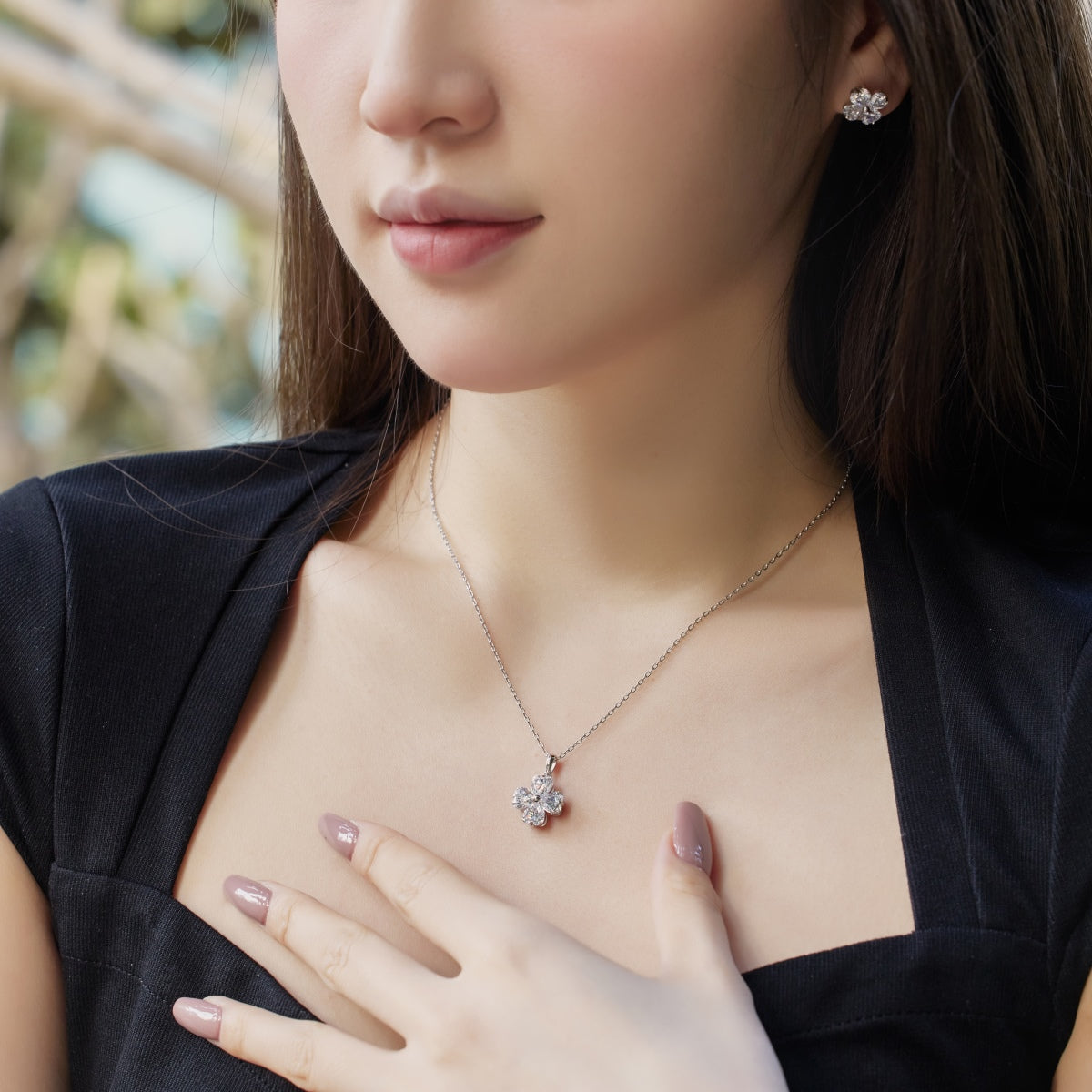 [Amore Jewelry]Heart-Shaped Four-Leaf Clover Bead Necklace