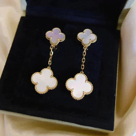 [Amore Jewelry]CLOVER 2 MOTIF WHITE MOP EARRINGS