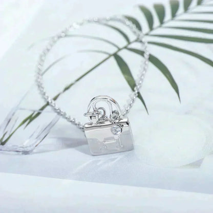 [Amore Jewelry]AMULETTE PEDANT SILVER NECKLACE