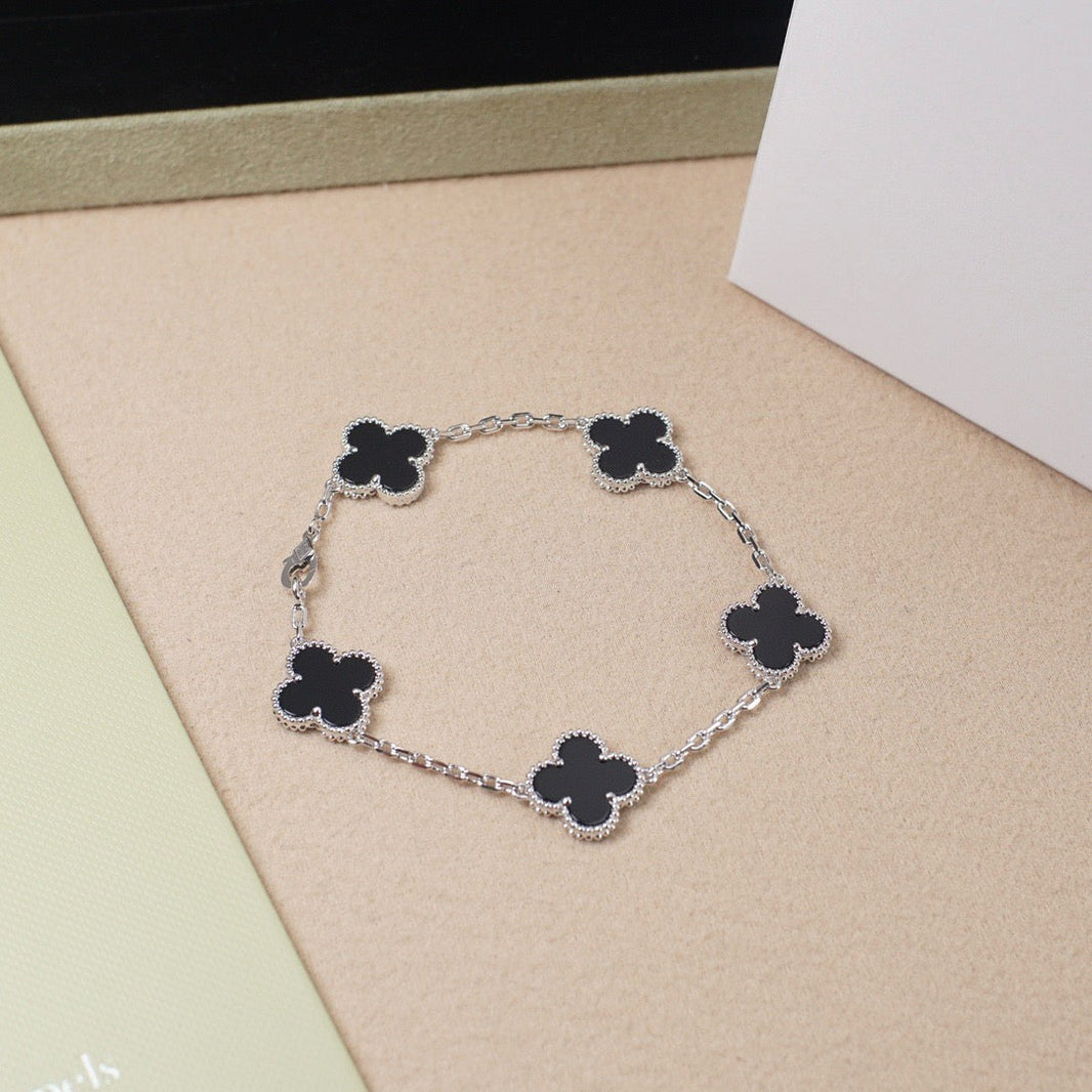 [Amore Jewelry]CLOVER 5 MOTIF ONYXS  BRACELET SILVER