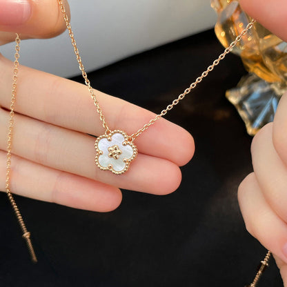 [Amore Jewelry]LUCKY  WHITE MOP  PLUM BLOSSOM NECKLACE