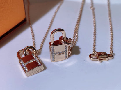 [Amore Jewelry]HM ADVANCED NICHE LOCK HEAD NECKLACE DIAMONDS