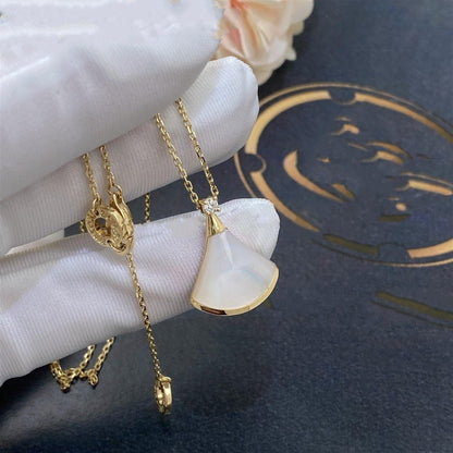 [Amore Jewelry]DREAM NECKLACE WHITE MOP GOLD 1 DIAMOND